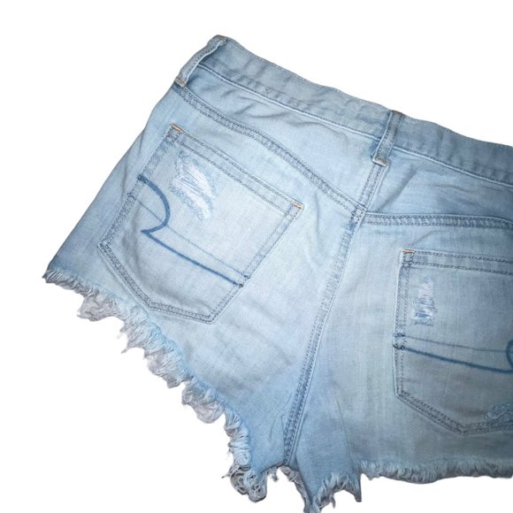 American Eagle AEO Distressed Vintage Hi-Rise Festival Light Wash Shorts 8 - Picture 5 of 7